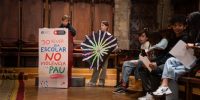 Barcelona celebra el dia escolar de la noviolència i la pau. 